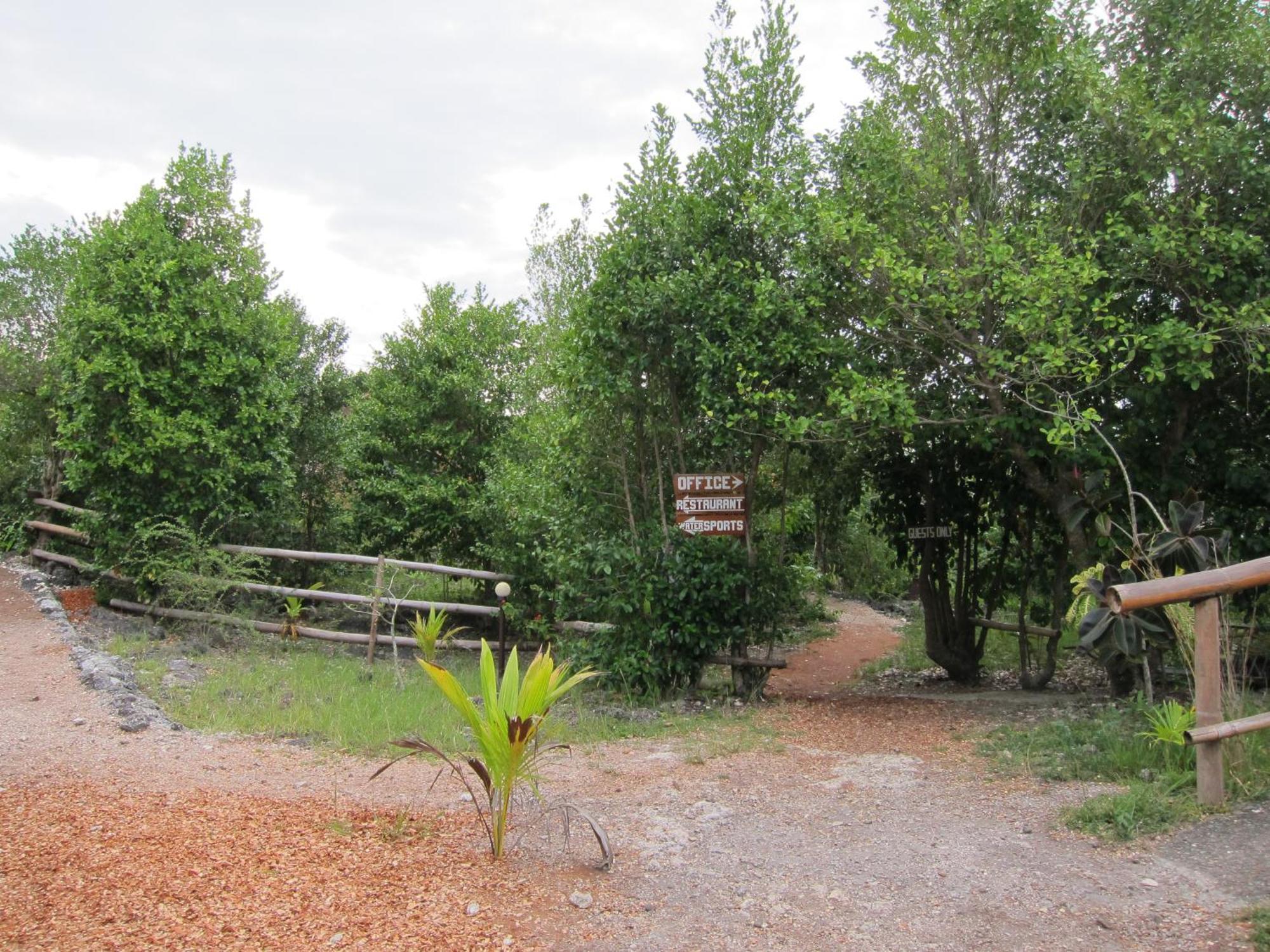 Eskapo Verde Badian Exterior foto